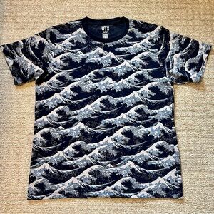 Uniqlo Hokusai Navy Blue T Shirt Large Great Wave Off Kanagawa All Over Print L